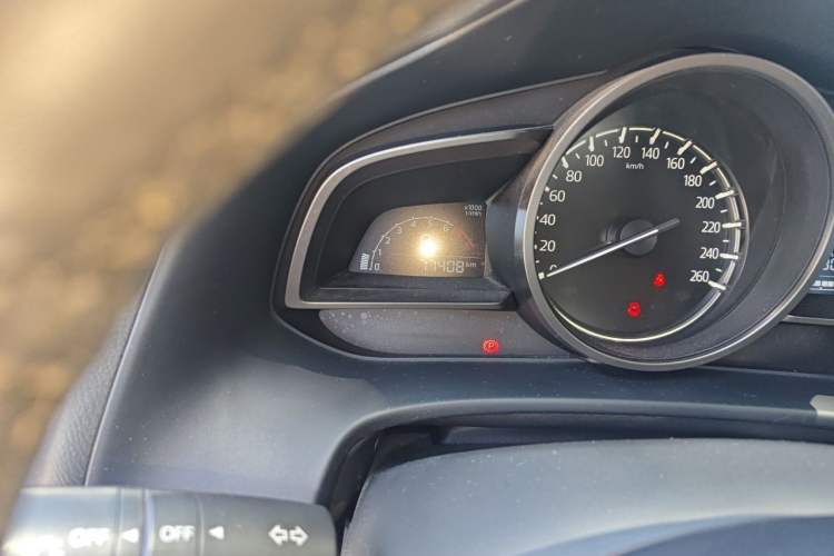Used Mazda CX-4 2020 2.0L Automatic Two-Wheel Drive Blue Sky Exploration Edition Odometer Close Up