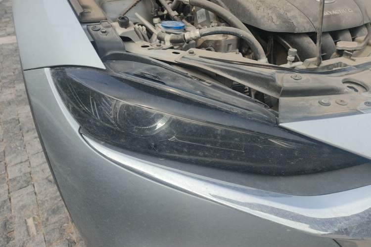 Used Mazda CX-4 2020 2.0L Automatic Two-Wheel Drive Blue Sky Luxury Edition Right Front Headlight