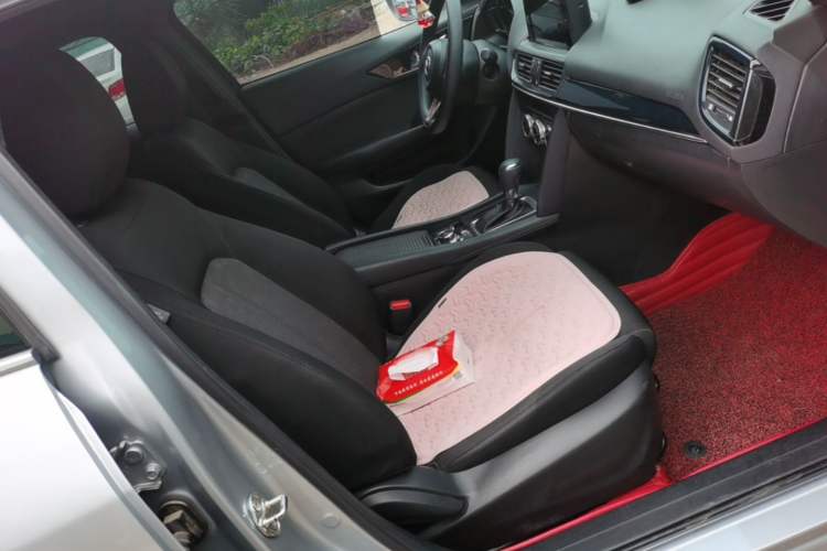 Used Mazda CX-4 2020 2.0L Automatic Two-Wheel Drive Blue Sky Dynamic Edition Right Front Seat
