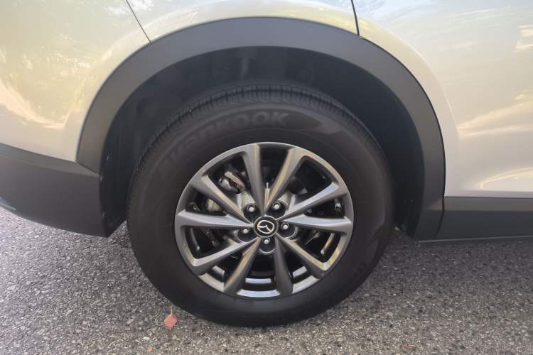 Used Mazda CX-4 2020 2.0L Automatic Two-Wheel Drive Blue Sky Luxury Edition Right Rear Wheel Hub