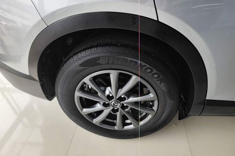 Used Mazda CX-4 2020 2.0L Automatic Two-Wheel Drive Blue Sky Luxury Edition Right Rear Wheel Hub