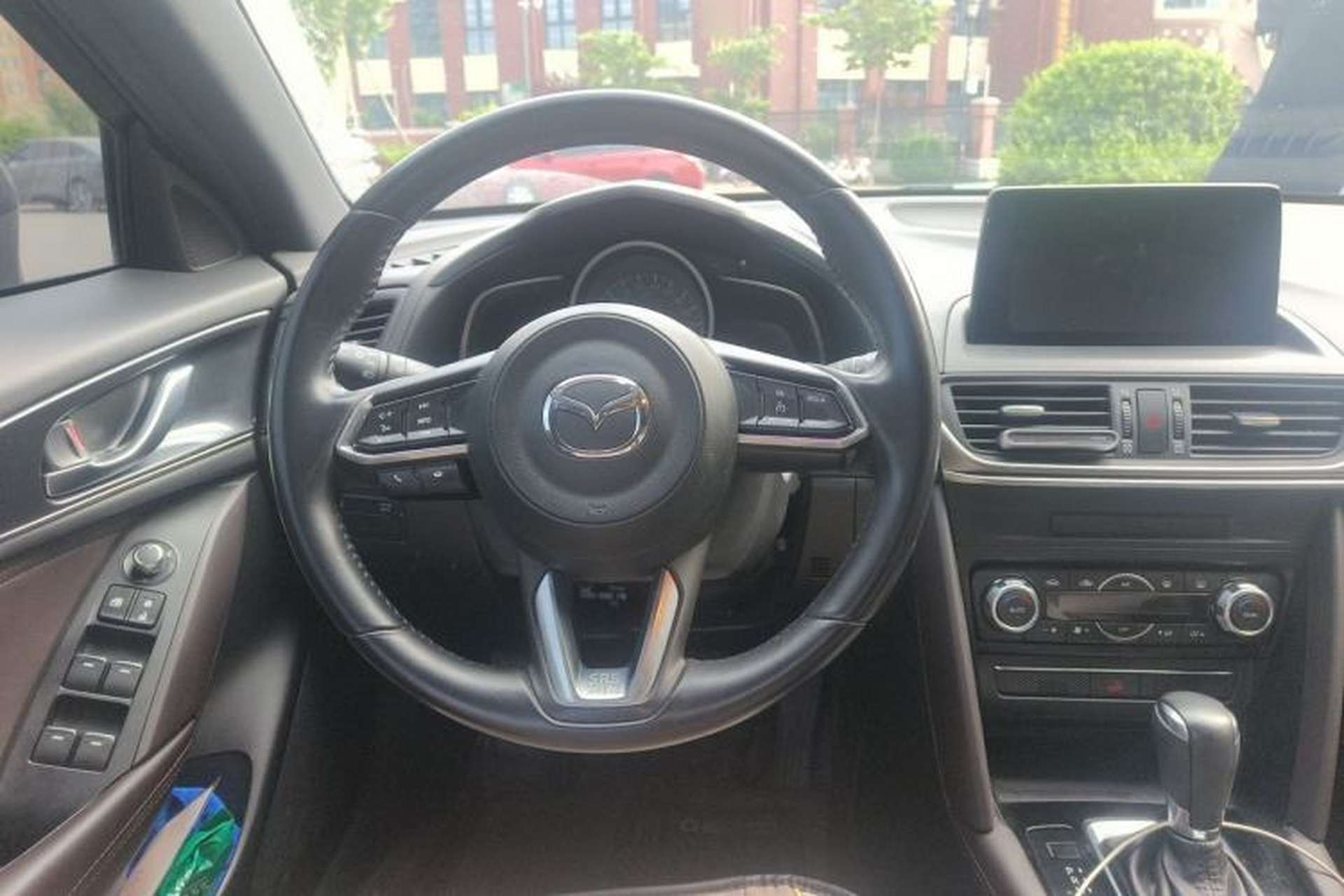 Used Mazda CX-4 2020 2.0L Automatic Two-Wheel Drive Blue Sky Luxury Edition Steering Wheel