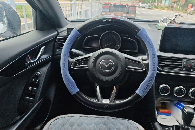 Used Mazda CX-4 2020 2.0L Automatic Two-Wheel Drive Blue Sky Dynamic Edition Steering Wheel