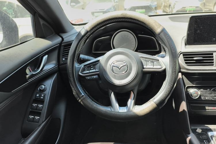 Used Mazda CX-4 2020 2.0L Automatic Two-Wheel Drive Blue Sky Luxury Edition Steering Wheel