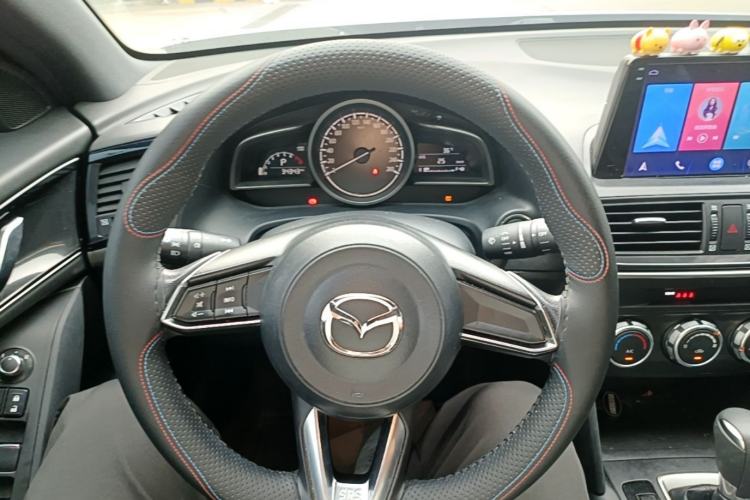 Used Mazda CX-4 2020 2.0L Automatic Two-Wheel Drive Blue Sky Dynamic Edition Steering Wheel