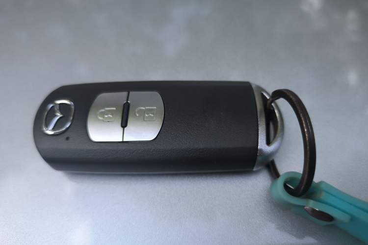 Used Mazda CX-4 2020 2.0L Automatic Two-Wheel Drive Blue Sky Luxury Edition Vehicle Key