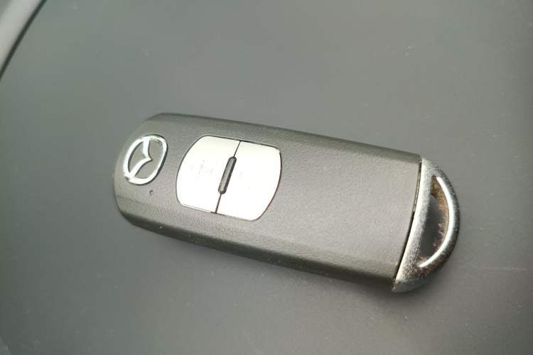 Used Mazda CX-4 2020 2.0L Automatic Two-Wheel Drive Blue Sky Luxury Edition Vehicle Key