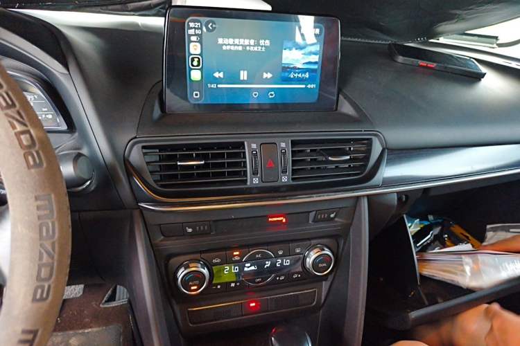 Used Mazda CX-4 2020 2.5L Automatic 4x4 Sky Blue Passion Edition Audio And AC Panel