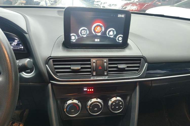 Used Mazda CX-4 2020 2.0L Automatic Two-Wheel Drive Blue Sky Dynamic Edition Audio And AC Panel