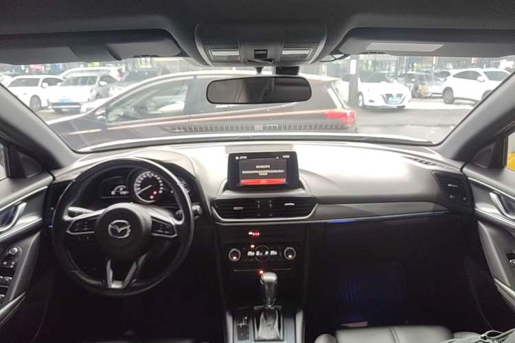 Used Mazda CX-4 2020 2.0L Automatic Two-Wheel Drive Blue Sky Luxury Edition Center Console