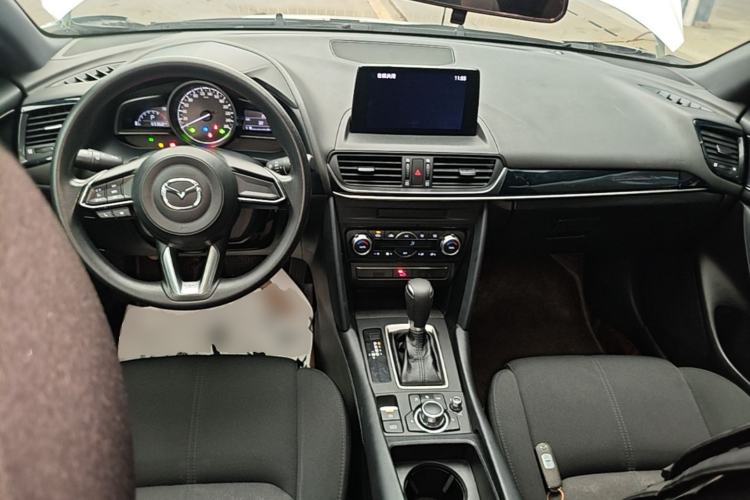 Used Mazda CX-4 2020 2.0L Automatic Two-Wheel Drive Blue Sky Exploration Edition Center Console