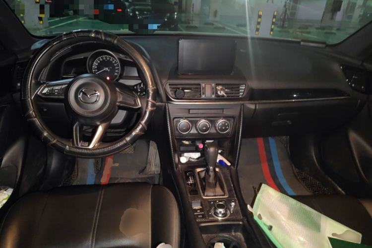 Used Mazda CX-4 2020 2.0L Automatic Two-Wheel Drive Blue Sky Dynamic Edition Center Console