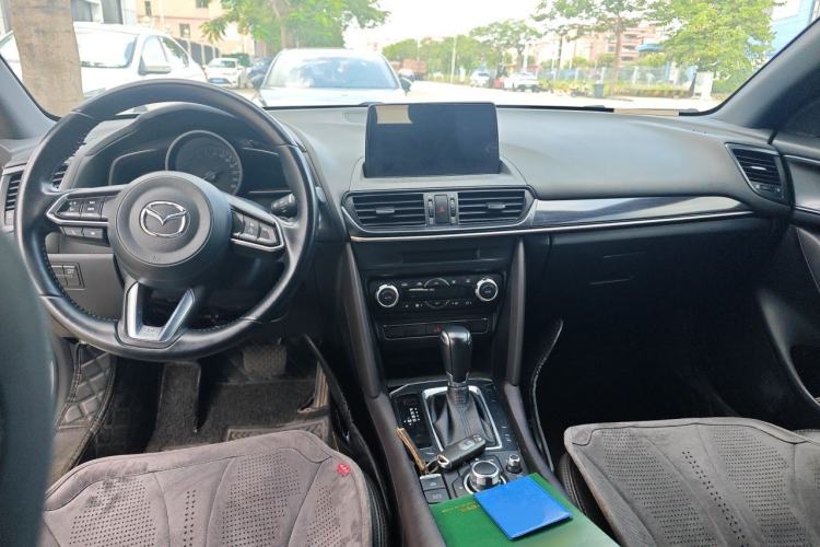 Used Mazda CX-4 2020 2.5L Automatic 2WD Sky-Drive Fun Edition Center Console