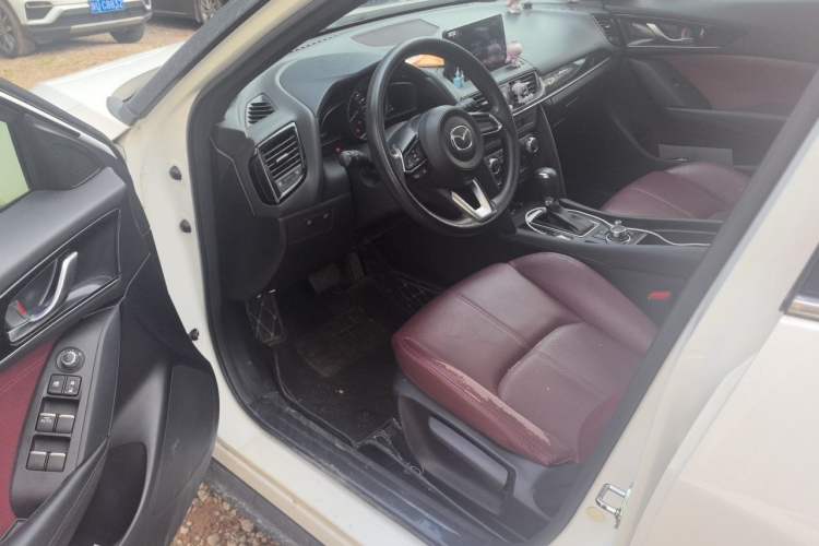 Used Mazda CX-4 2020 2.0L Automatic Two-Wheel Drive Blue Sky Exploration Edition Driver Seat