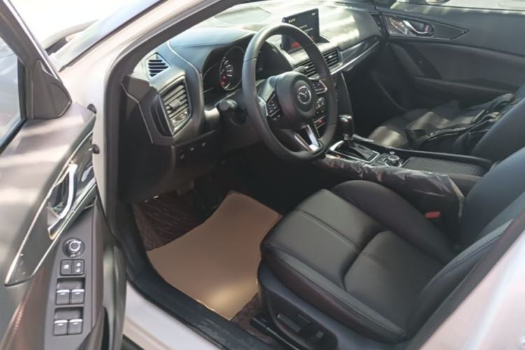 Used Mazda CX-4 2020 2.5L Automatic 2WD Sky-Drive Fun Edition Driver Seat