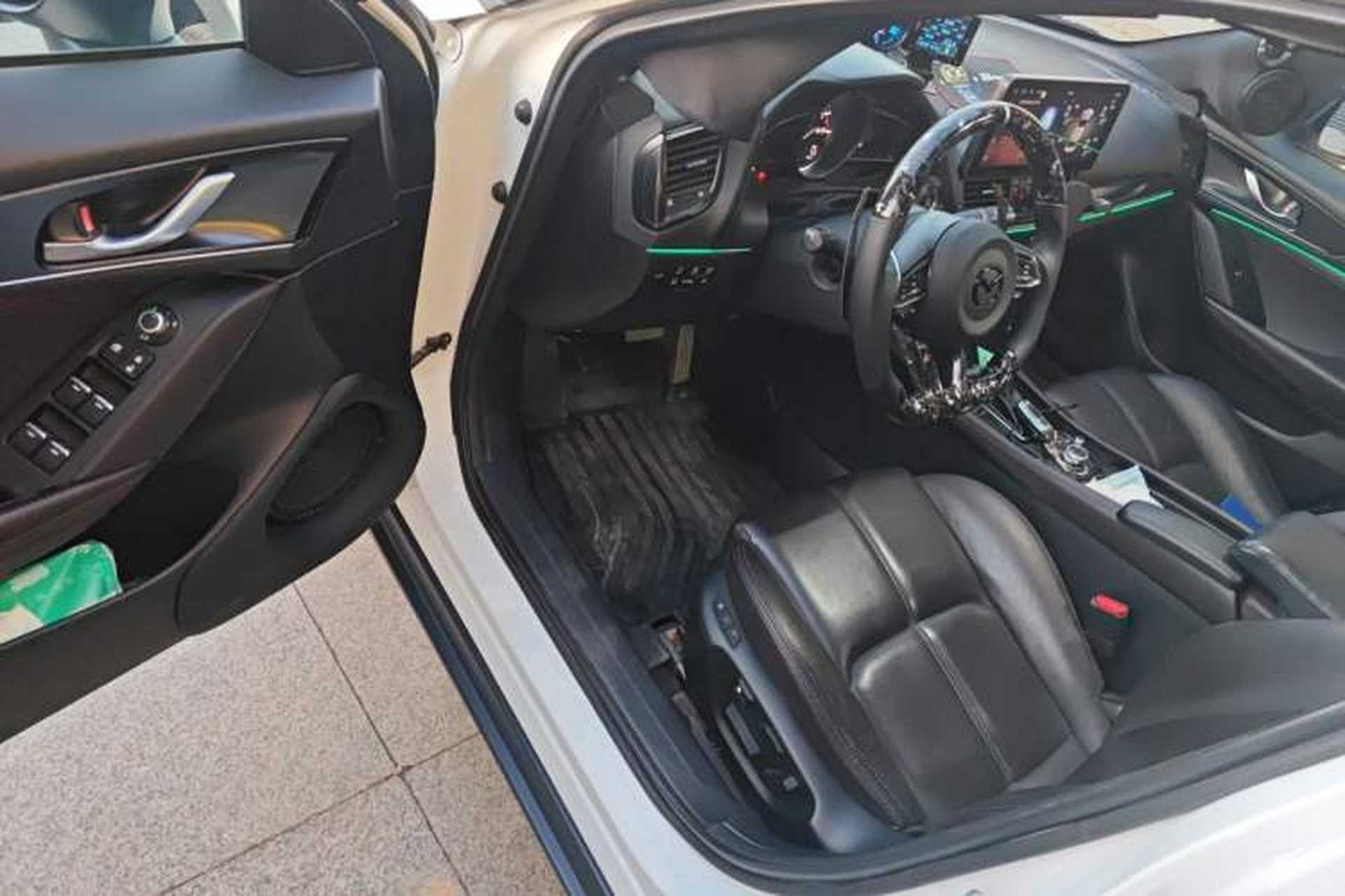 Used Mazda CX-4 2020 2.5L Automatic All-Wheel Drive Blue Sky Fearless Edition Driver Seat