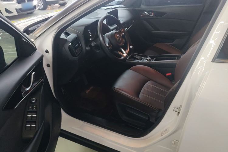 Used Mazda CX-4 2020 2.0L Automatic Two-Wheel Drive Blue Sky Dynamic Edition Driver Seat
