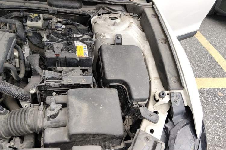 Used Mazda CX-4 2020 2.0L Automatic Two-Wheel Drive Blue Sky Luxury Edition Engine Bay Left