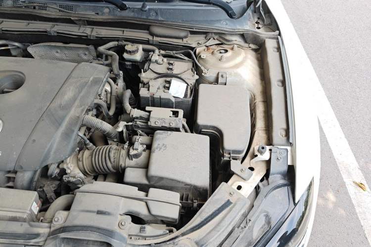 Used Mazda CX-4 2020 2.0L Automatic Two-Wheel Drive Blue Sky Luxury Edition Engine Bay Left