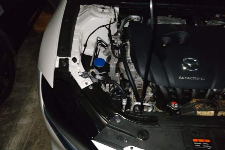 Used Mazda CX-4 2020 2.0L Automatic Two-Wheel Drive Blue Sky Dynamic Edition Engine Bay Right