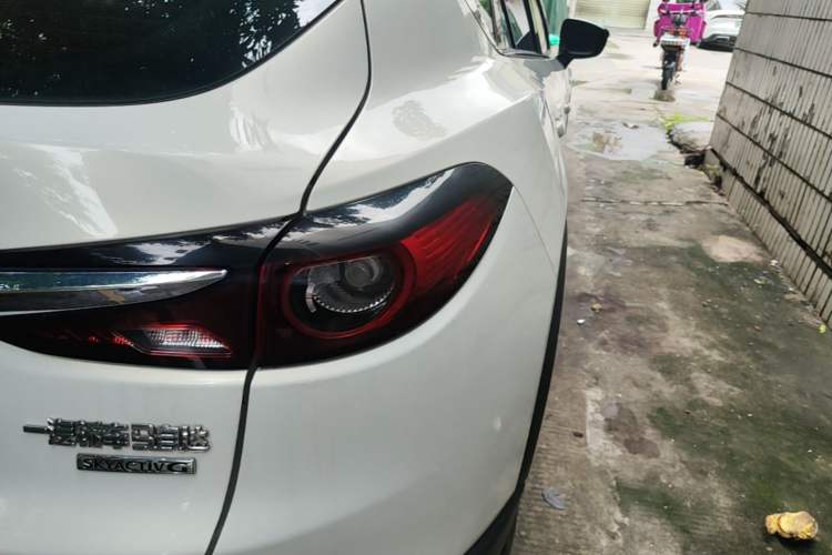 Used Mazda CX-4 2020 2.0L Automatic Two-Wheel Drive Blue Sky Exploration Edition Exterior 3