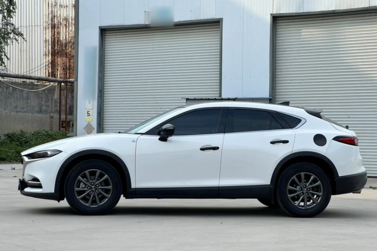 Used Mazda CX-4 2020 2.0L Automatic Two-Wheel Drive Blue Sky Dynamic Edition Exterior 4