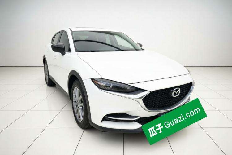 Used Mazda CX-4 2020 2.0L Automatic Two-Wheel Drive Blue Sky Dynamic Edition Front Right 45 Deg