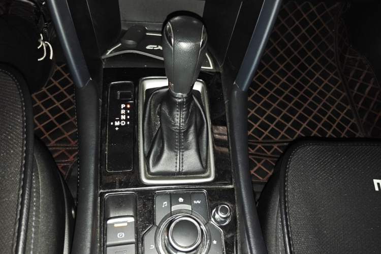 Used Mazda CX-4 2020 2.0L Automatic Two-Wheel Drive Blue Sky Dynamic Edition Gear Lever