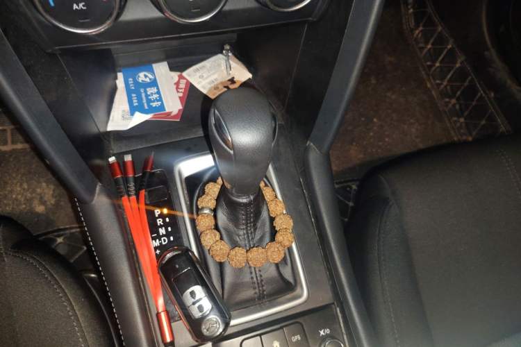 Used Mazda CX-4 2020 2.0L Automatic Two-Wheel Drive Blue Sky Dynamic Edition Gear Lever