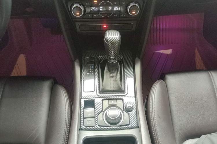 Used Mazda CX-4 2020 2.0L Automatic Two-Wheel Drive Blue Sky Luxury Edition Gear Lever