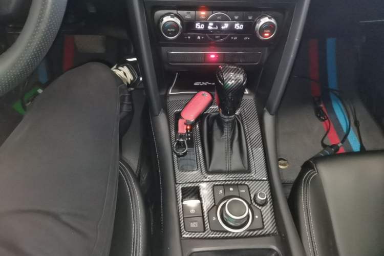Used Mazda CX-4 2020 2.0L Automatic Two-Wheel Drive Blue Sky Exploration Edition Gear Lever