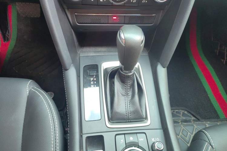 Used Mazda CX-4 2020 2.0L Automatic Two-Wheel Drive Blue Sky Exploration Edition Gear Lever