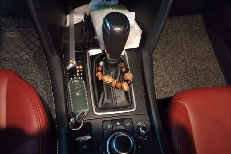 Used Mazda CX-4 2020 2.0L Automatic Two-Wheel Drive Blue Sky Exploration Edition Gear Lever