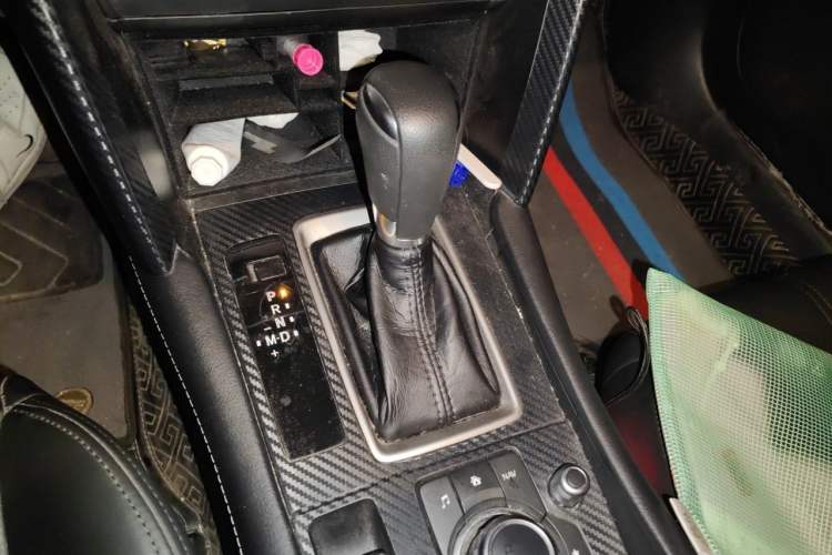 Used Mazda CX-4 2020 2.0L Automatic Two-Wheel Drive Blue Sky Dynamic Edition Gear Lever