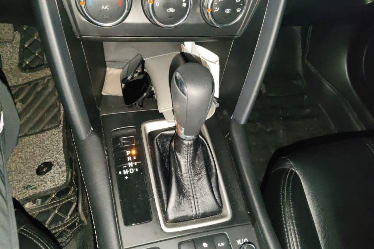 Used Mazda CX-4 2020 2.0L Automatic Two-Wheel Drive Blue Sky Dynamic Edition Gear Lever