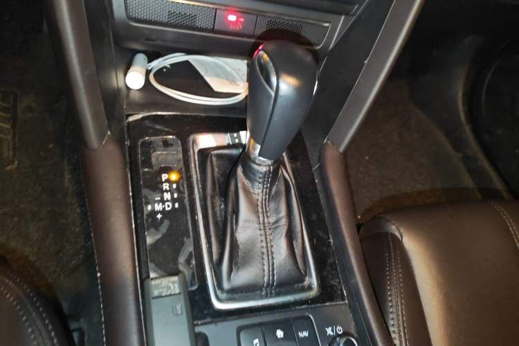 Used Mazda CX-4 2020 2.0L Automatic Two-Wheel Drive Blue Sky Luxury Edition Gear Lever
