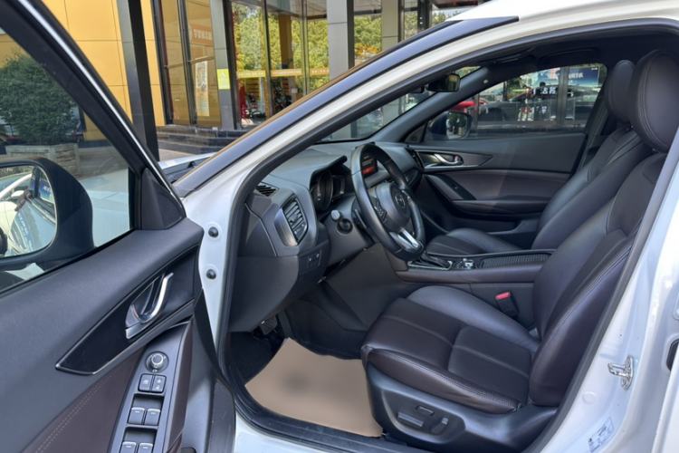 Used Mazda CX-4 2020 2.5L Automatic 2WD Sky-Drive Fun Edition Interior 10
