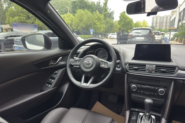Used Mazda CX-4 2020 2.5L Automatic 2WD Sky-Drive Fun Edition Interior 11