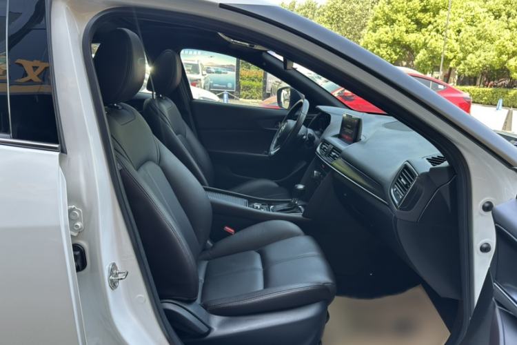 Used Mazda CX-4 2020 2.5L Automatic 2WD Sky-Drive Fun Edition Interior 11