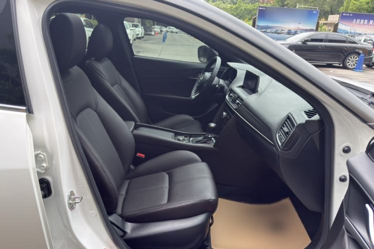 Used Mazda CX-4 2020 2.5L Automatic 2WD Sky-Drive Fun Edition Interior 14