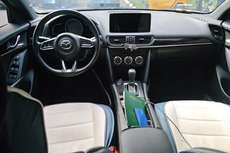 Used Mazda CX-4 2020 2.0L Automatic Two-Wheel Drive Blue Sky Dynamic Edition Interior 2