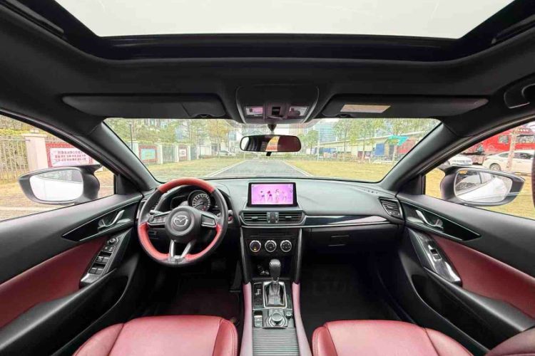 Used Mazda CX-4 2020 2.0L Automatic Two-Wheel Drive Blue Sky Dynamic Edition Interior 3