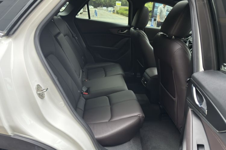 Used Mazda CX-4 2020 2.5L Automatic 2WD Sky-Drive Fun Edition Interior 5
