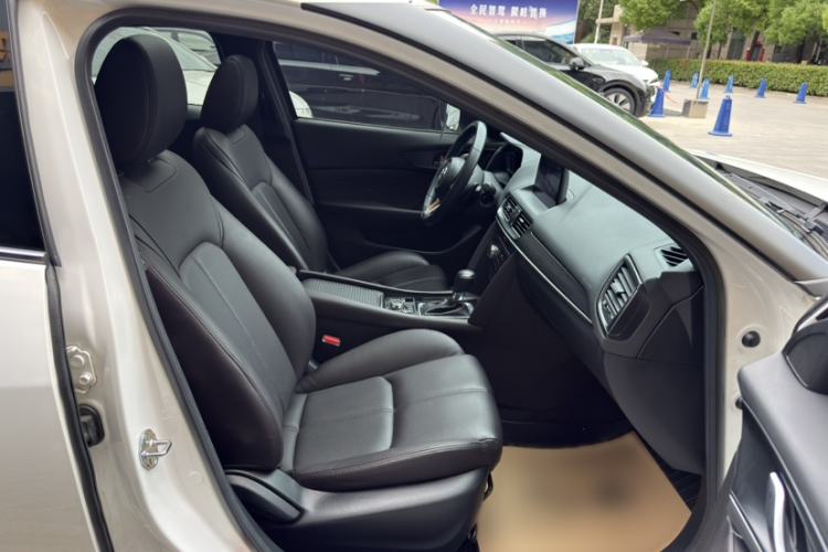 Used Mazda CX-4 2020 2.5L Automatic 2WD Sky-Drive Fun Edition Interior 6