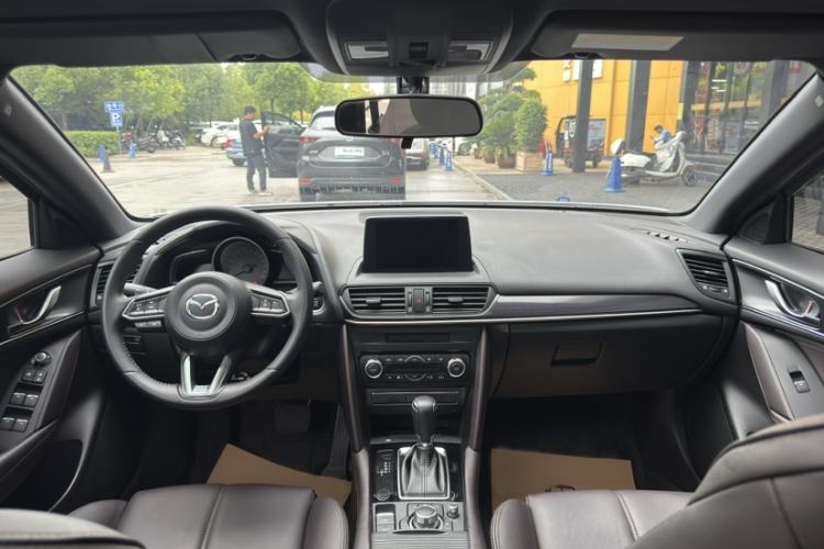Used Mazda CX-4 2020 2.5L Automatic 2WD Sky-Drive Fun Edition Interior 9