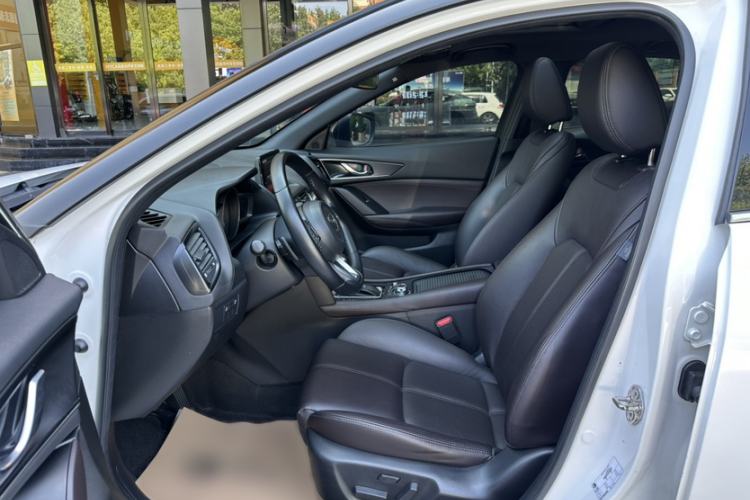 Used Mazda CX-4 2020 2.5L Automatic 2WD Sky-Drive Fun Edition Interior 9