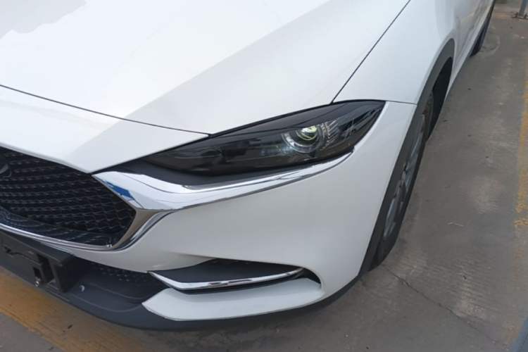 Used Mazda CX-4 2020 2.0L Automatic Two-Wheel Drive Blue Sky Exploration Edition Left Front Headlight