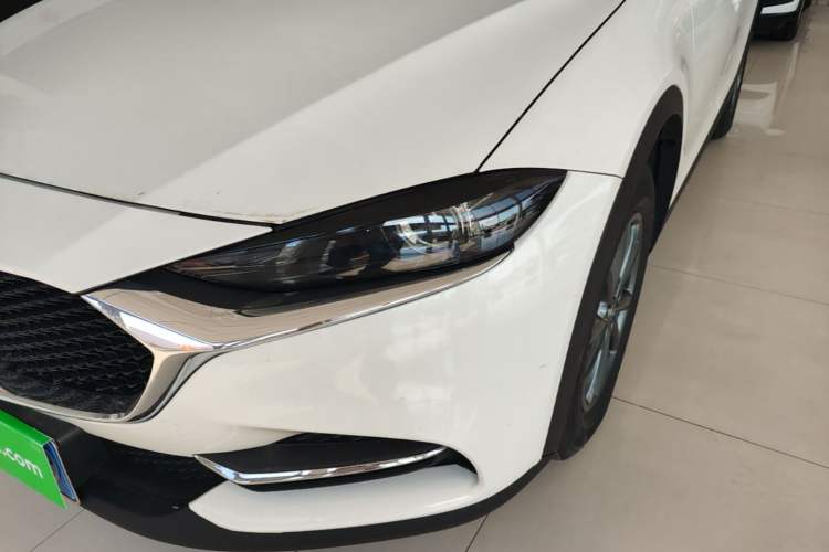 Used Mazda CX-4 2020 2.0L Automatic Two-Wheel Drive Blue Sky Luxury Edition Left Front Headlight