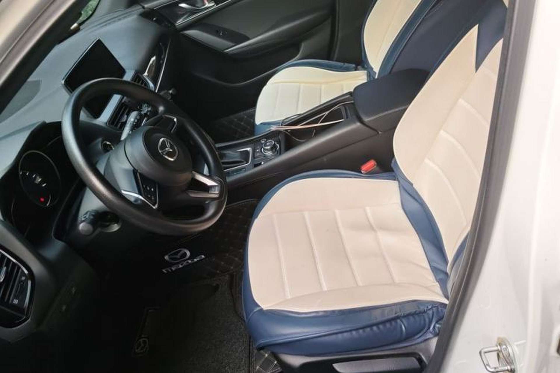 Used Mazda CX-4 2020 2.0L Automatic Two-Wheel Drive Blue Sky Dynamic Edition Left Front Seat