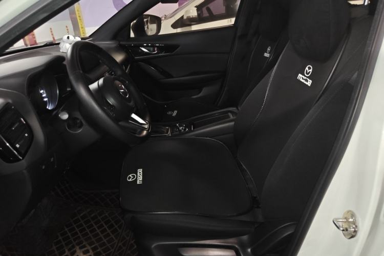 Used Mazda CX-4 2020 2.0L Automatic Two-Wheel Drive Blue Sky Dynamic Edition Left Front Seat